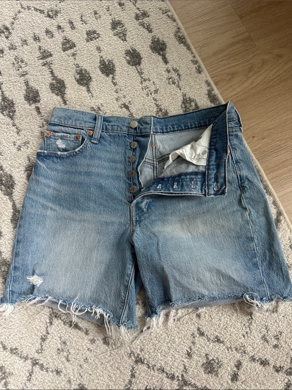 High Rise Cheeky MIDI Short - Picture 2 of 5